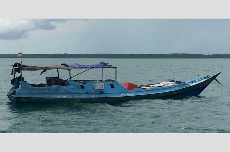 Read more about the article Indonesian fishing vessel apprehended off Darwin