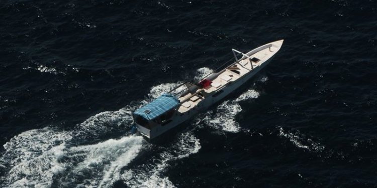 The Indonesian fishing vessel was identified west of Darwin. Image: AFMA - @ Fiskerforum