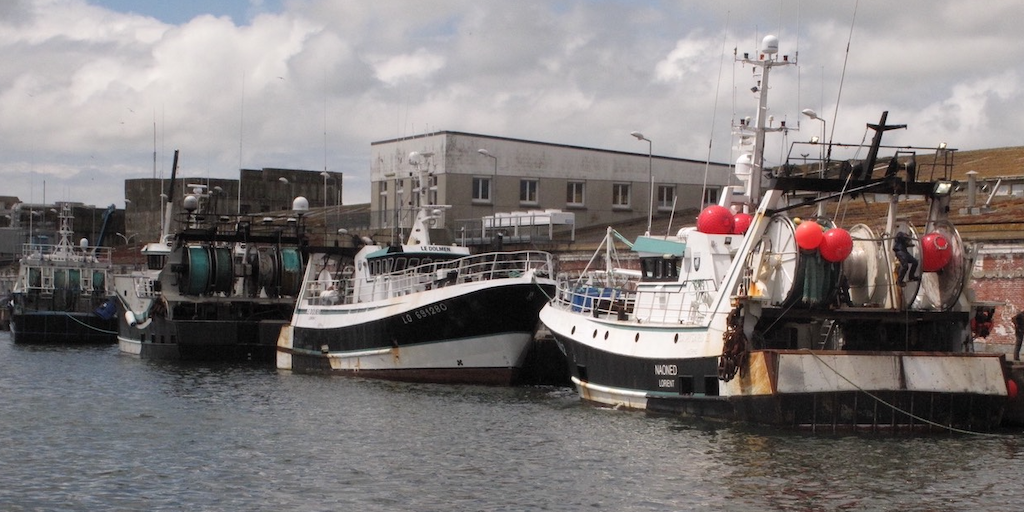 Read more about the article Brittany fleet ties up in fuel price protest