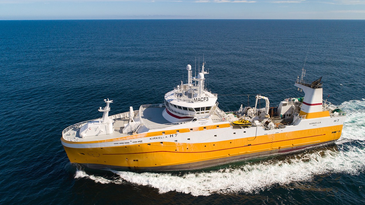 Read more about the article Female crew get skipper’s approval