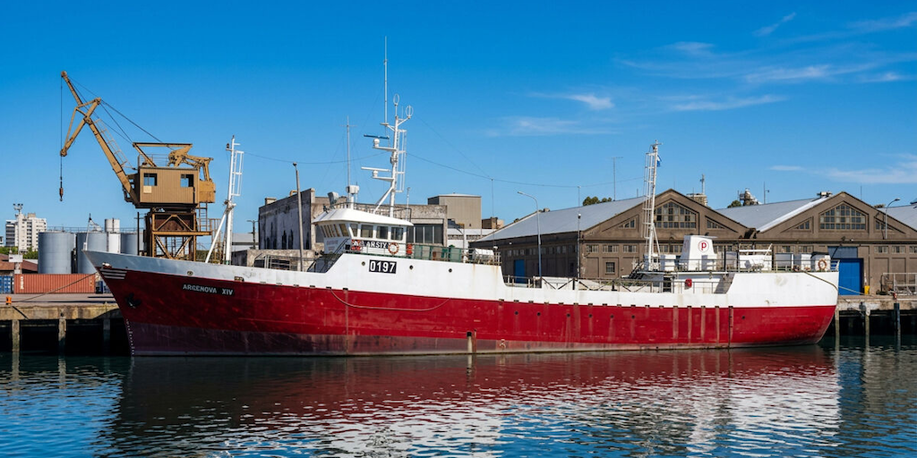 Read more about the article Toothfish longliner back to sea