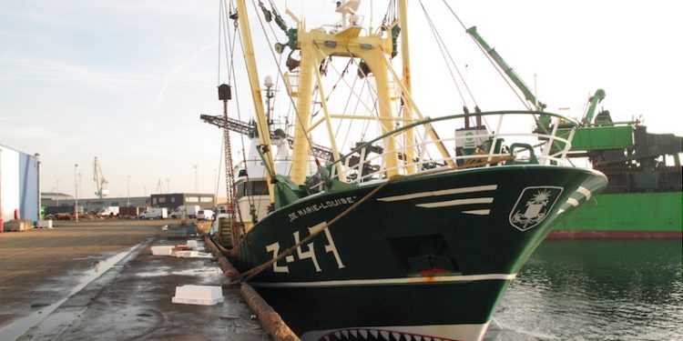 Z-47 alongside in Zeebrugge - @ Fiskerforum