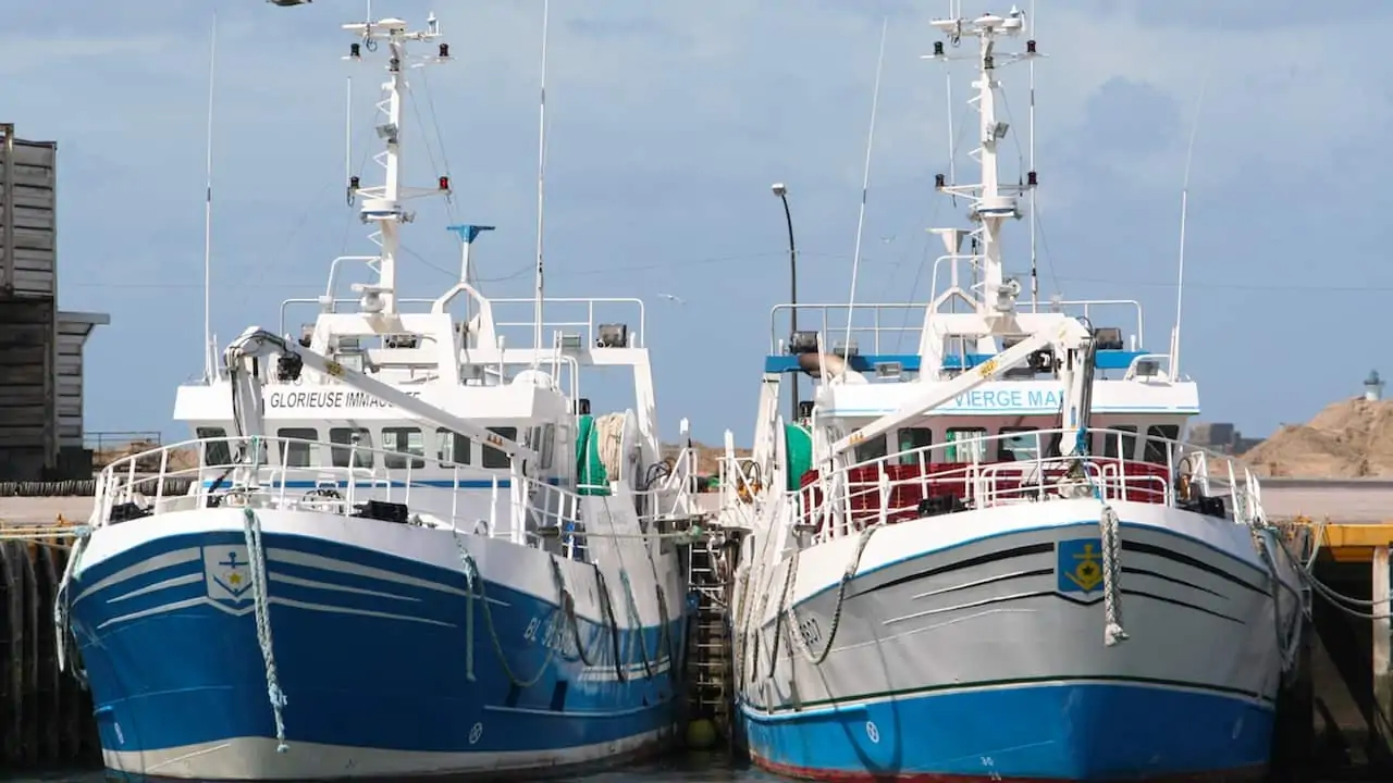 Read more about the article France pledges support for fishing post-Brexit
