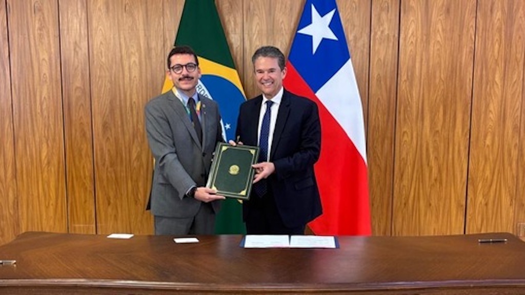 Read more about the article Chile and Brazil sign fisheries and aquaculture agreement