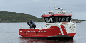 Damen Folla delivers aquaculture workboat to Mowi Norway