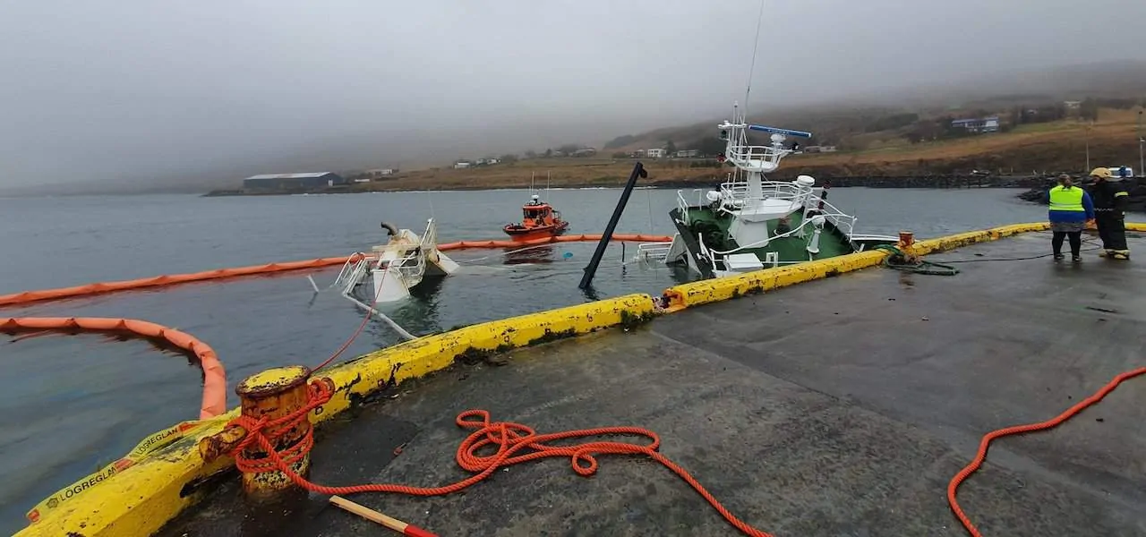 Read more about the article Trawler sinks at the dock