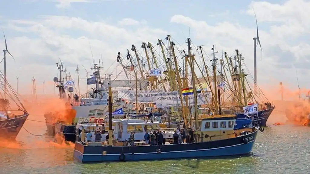 Read more about the article Dutch fishermen protest with port blockade
