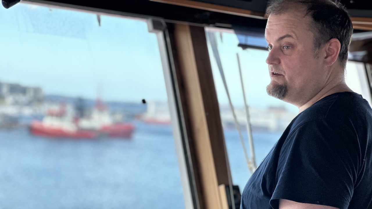 Read more about the article Norwegian fishermen demand action on displacement by seismic activity