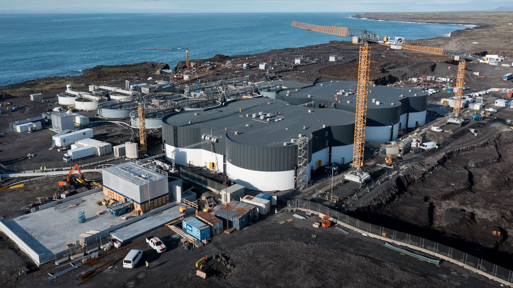 Read more about the article Land-based salmon venture secures investment