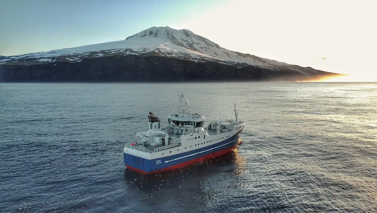 Read more about the article Longliners head back to Jan Mayen