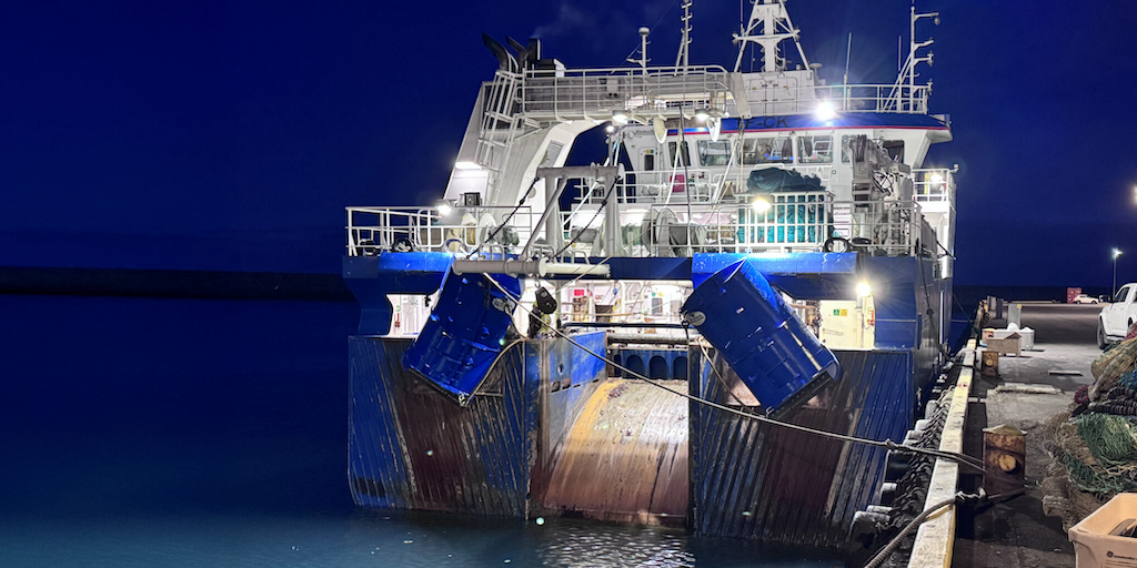 Read more about the article Controllable doors for groundfish trawler