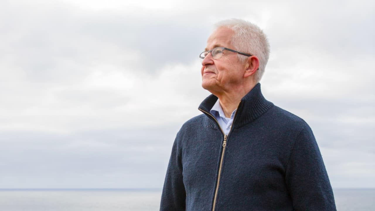 Read more about the article Faroese salmon farmer abandons airfreight