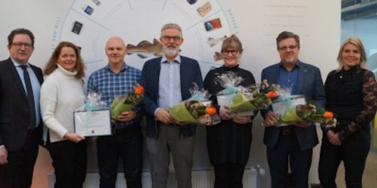 Awards were presented by Minister of Fisheries Kristján Thór Júlíusson - @ Fiskerforum