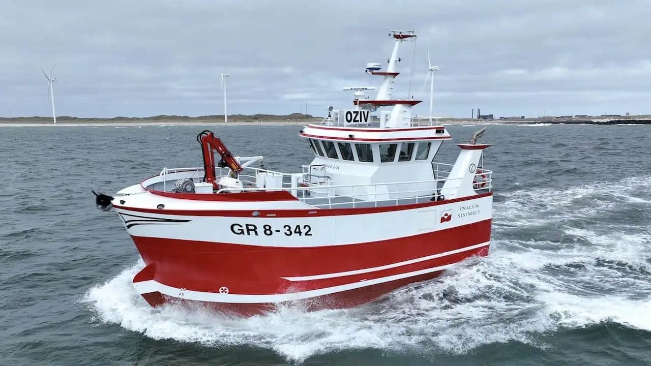 Read more about the article Crabber for Greenland from Danish yard