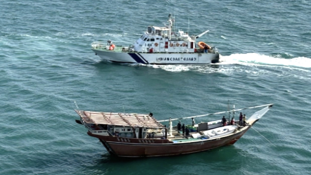 Read more about the article Indian fishermen take the boat and head for home