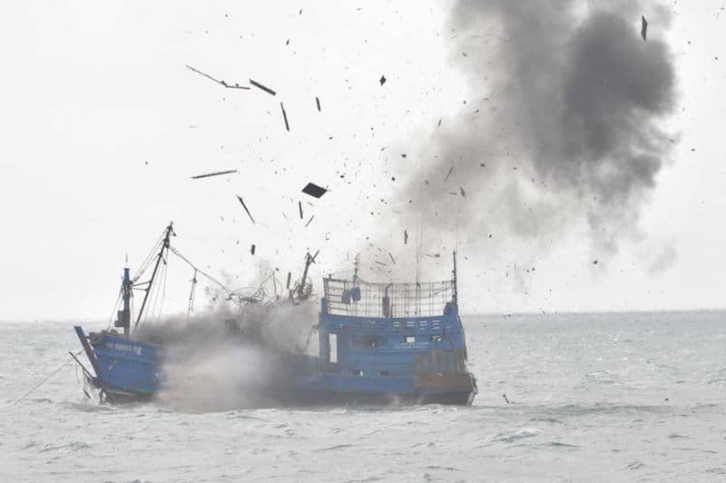 Read more about the article Indonesia ready to sink poachers