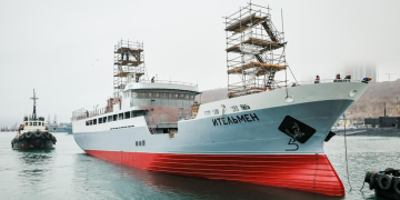 Tenth crabber from Far East yard