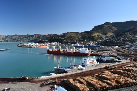 Read more about the article Lyttleton trawler fire contained