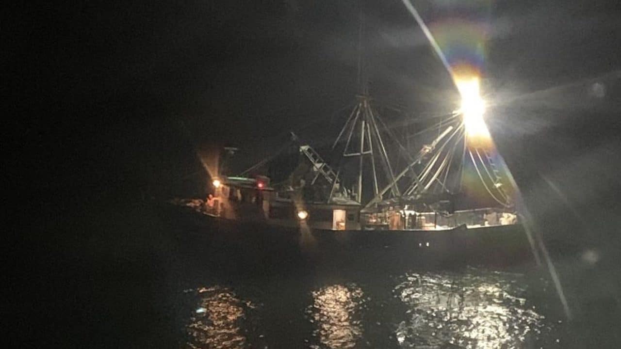 Read more about the article Shark attack victim airlifted from fishing vessel