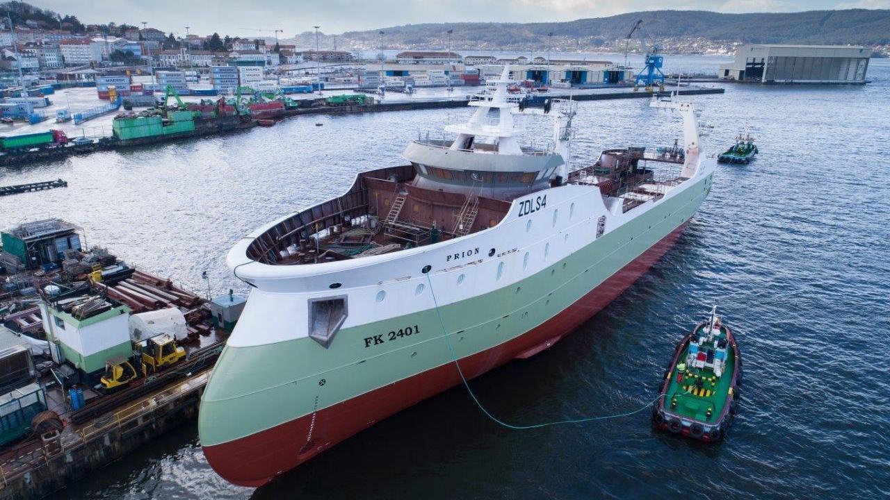 Read more about the article Falklands trawler floated off at Galician yard