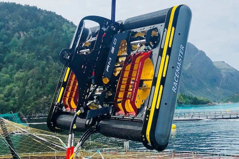 Read more about the article Johnson Marine orders net cleaning robots