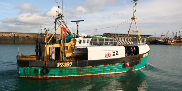 The UK fishing fleet has hit a £1 billion turnover for the first time - @ Fiskerforum