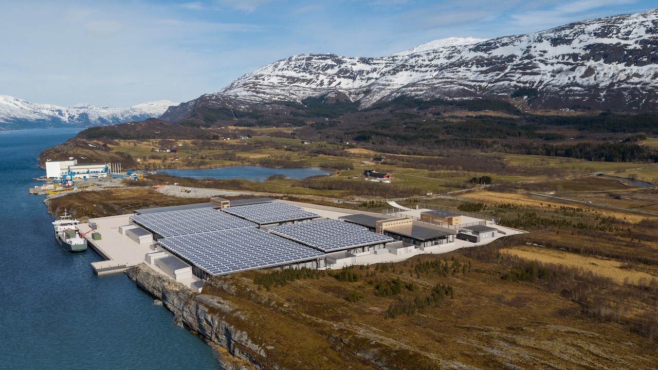 Read more about the article Norwegian Greentech to equip Arctic Seafarm
