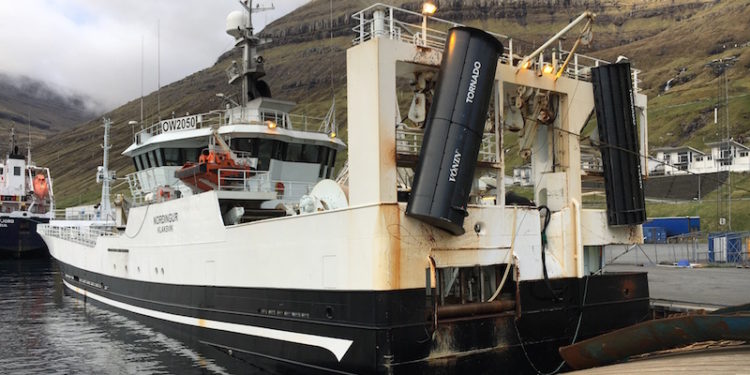 Nordingur KG-21 with its Tornado trawl doors - @ Fiskerforum