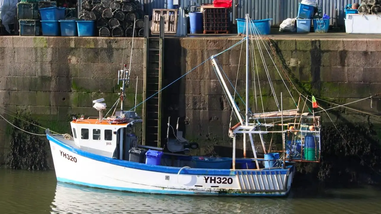Read more about the article UK Small Fishing Vessel Code in force