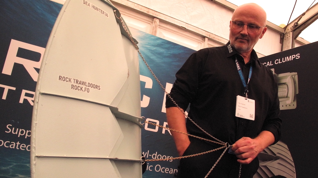 Read more about the article Super-stable four-backstrop rig