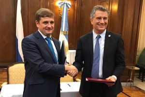 The agreement was signed by Russia’s Deputy Minister of Agriculture Ilya Shestakov and Argentina’s Minister of Agriculture Louis Miguel Etchevere during the G20 summit in Buenos Aires. Image: Rosrybolovstvo - @ Fiskerforum