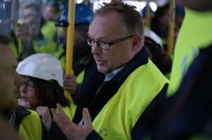 Norwegian fisheries minister Per Sandberg is taking a hard line on crabbing in the Svabard zone - @ Fiskerforum