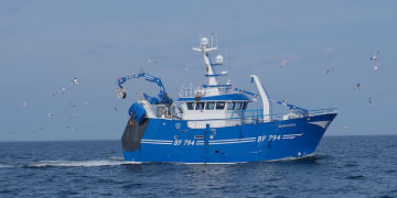 Latest twin-rigger from Macduff