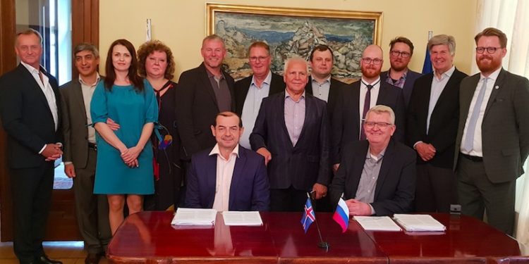 The contract was signed at the Icelandic embassy in Moscow - @ Fiskerforum