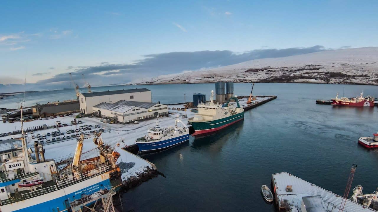 Read more about the article Traffic at Akureyri shipyard