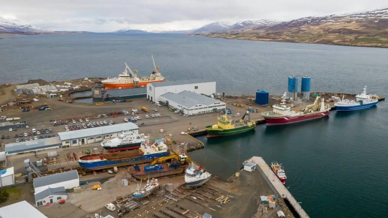 Read more about the article Spring brings pelagic fleet to Akureyri yard