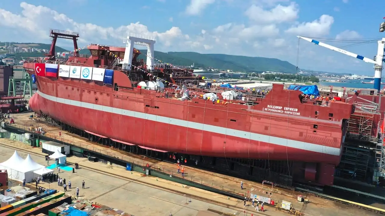 Read more about the article Second of factory trawler pair floated off at Turkish yard
