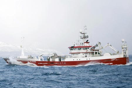 Read more about the article Tummas T crew happy with Vónin trawl