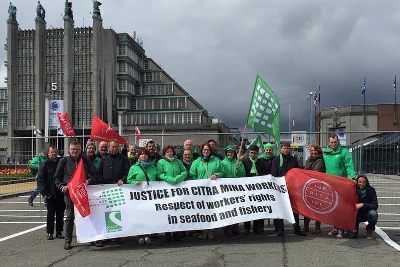 Read more about the article Unions picket Brussels Expo