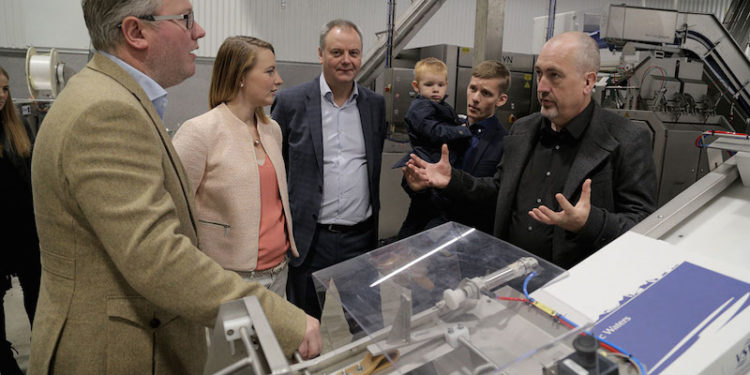 Vinnslustöðin opens re-equipped factory - @ Fiskerforum