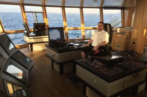 Skipper Albert Sveinsson in Víkingur’s wheelhouse - @ Fiskerforum