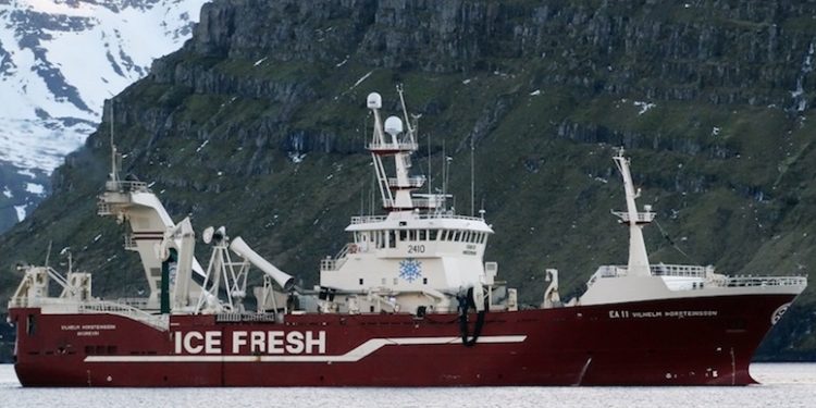 Samherji’s pelagic factory vessel Vilhelm Thorsteinsson landed the first capelin of 2018 - @ Fiskerforum