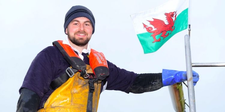 Welsh fishermen have the opportunity to get a £350 lifejacket for only £15 - @ Fiskerforum