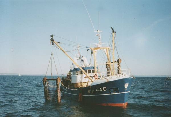 Read more about the article Vessel Collision Leaves Two Fishermen in Need of Rescue