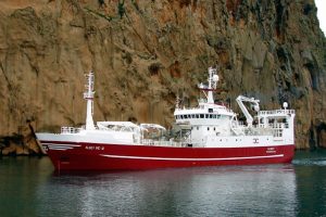 Álsey has a 1440 metre Gloria XW self-spreading trawl with 60 metre sweeps and a 90 metre mackerel codend - @ Fiskerforum