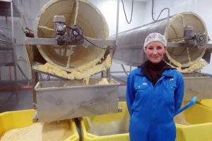 Capelin roe production is in full swing at Síldarvinnslan’s processing plants at Helguvík and Neskaupstaður - @ Fiskerforum