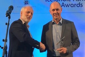 The innovative product award at the Icelandic Fisheries Exhibition was presented to Vónin’s Hjalmar Petersen for the Flyer lift device - @ Fiskerforum