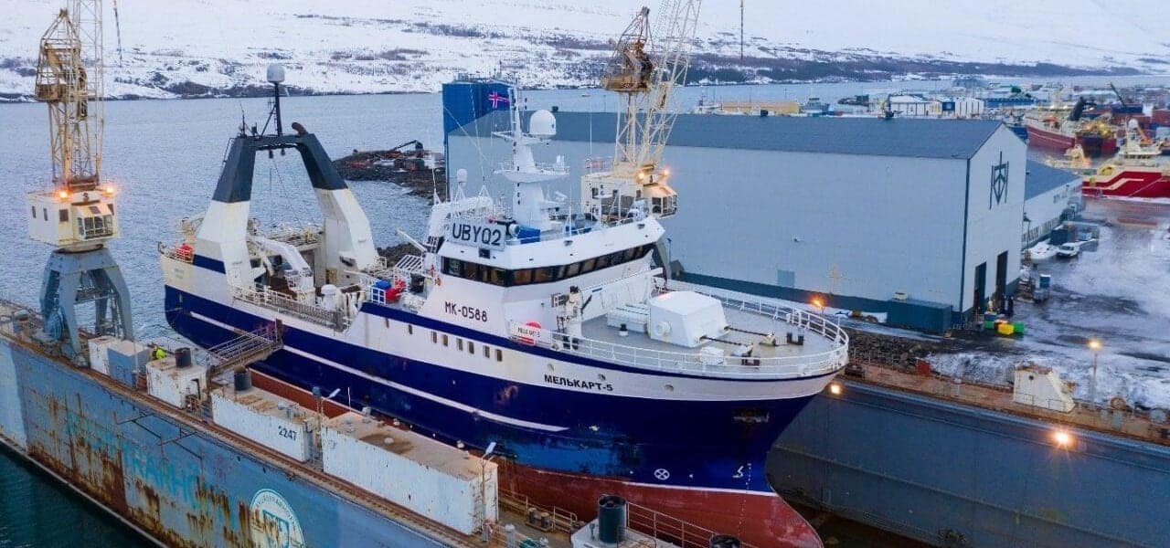 Read more about the article Refits keep Akureyri yard active