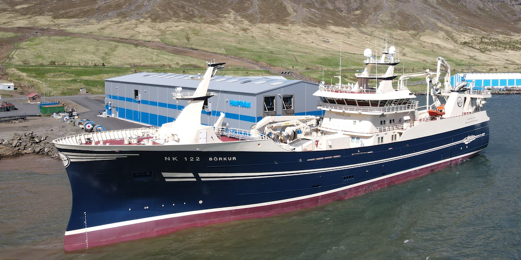 Read more about the article Never seen fishing like it – blue whiting catches from Faroese waters
