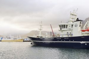 Pelagic vessels Bjarni Ólafsson and Börkur have now switched to herring. Photo: SVN/Hákon Ernuson - @ Fiskerforum